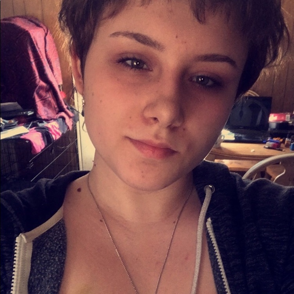 Meet your Posher, Savannah